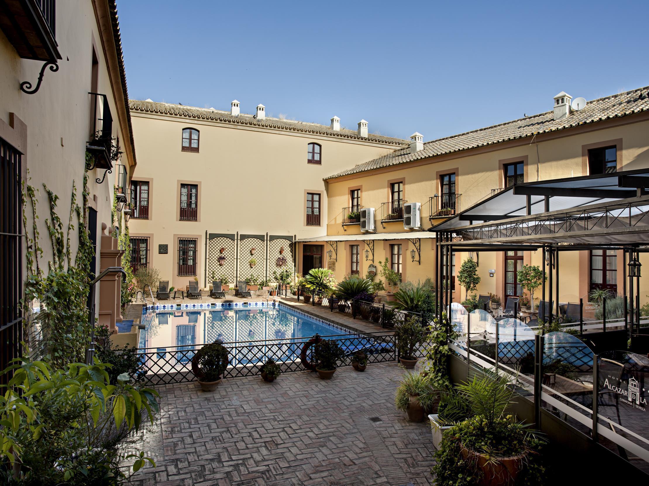 Hotel Alcazar De La Reina Carmona  Exterior foto