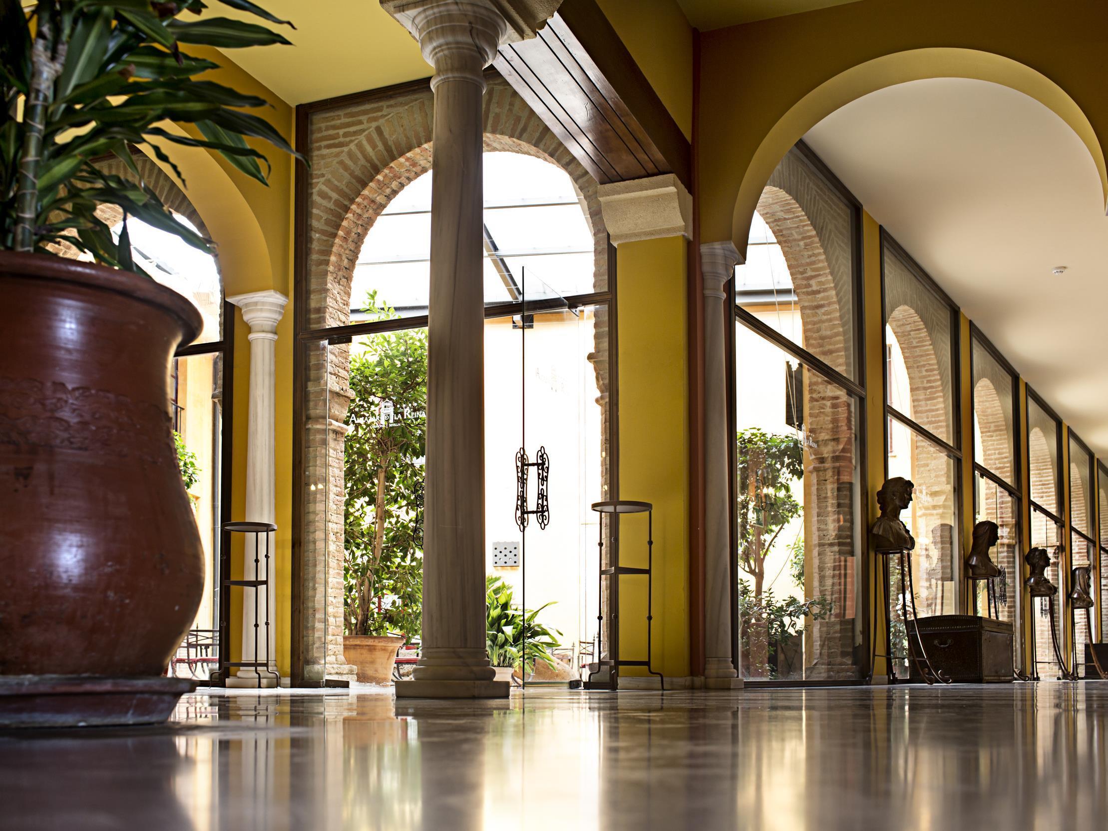 Hotel Alcazar De La Reina Carmona  Exterior foto