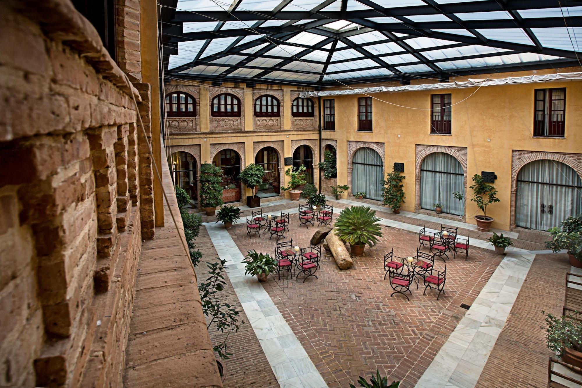 Hotel Alcazar De La Reina Carmona  Exterior foto